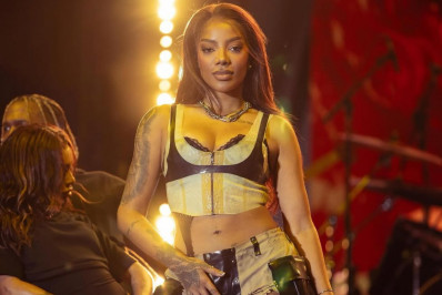 Ludmilla vira alvo de deboche ao falar inglês em show e rebate: '300 mil dólares por uma hora'