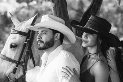 Murilo Huff pede Gabriela Versiani em casamento: 'Capítulo mais lindo da nossa história'