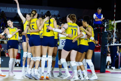 Seleção feminina leva susto, mas vira sobre a França e avança às oitavas no Mundial de vôlei