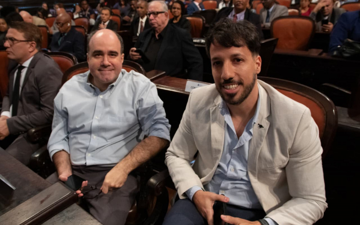 À esquerda, Bruno Ferreira, diretor de Redação de O DIA. Ao lado de Caio Sá, diretor Comercial de O DIA