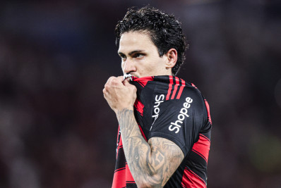 Artilheiro do Flamengo, Pedro celebra marca de 100 gols no Maracanã: 'Inesquecível'
