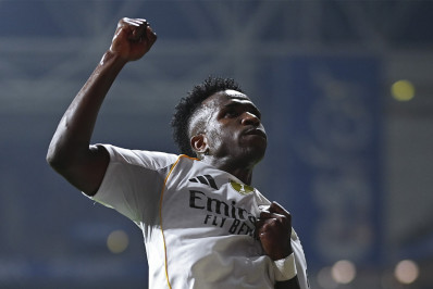 Jornal espanhol exalta Vini Jr. após gol e assistência no Real: 'Recuperou sua fúria'