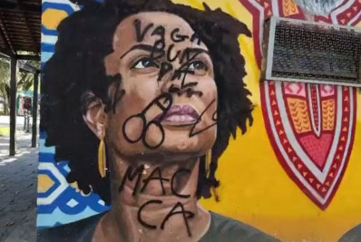 Grafite de Marielle Franco em Petrópolis é vandalizado