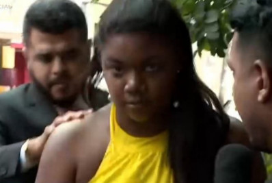Levada para delegacia, Raquel Brito perde a linha e ‘ataca’ repórter