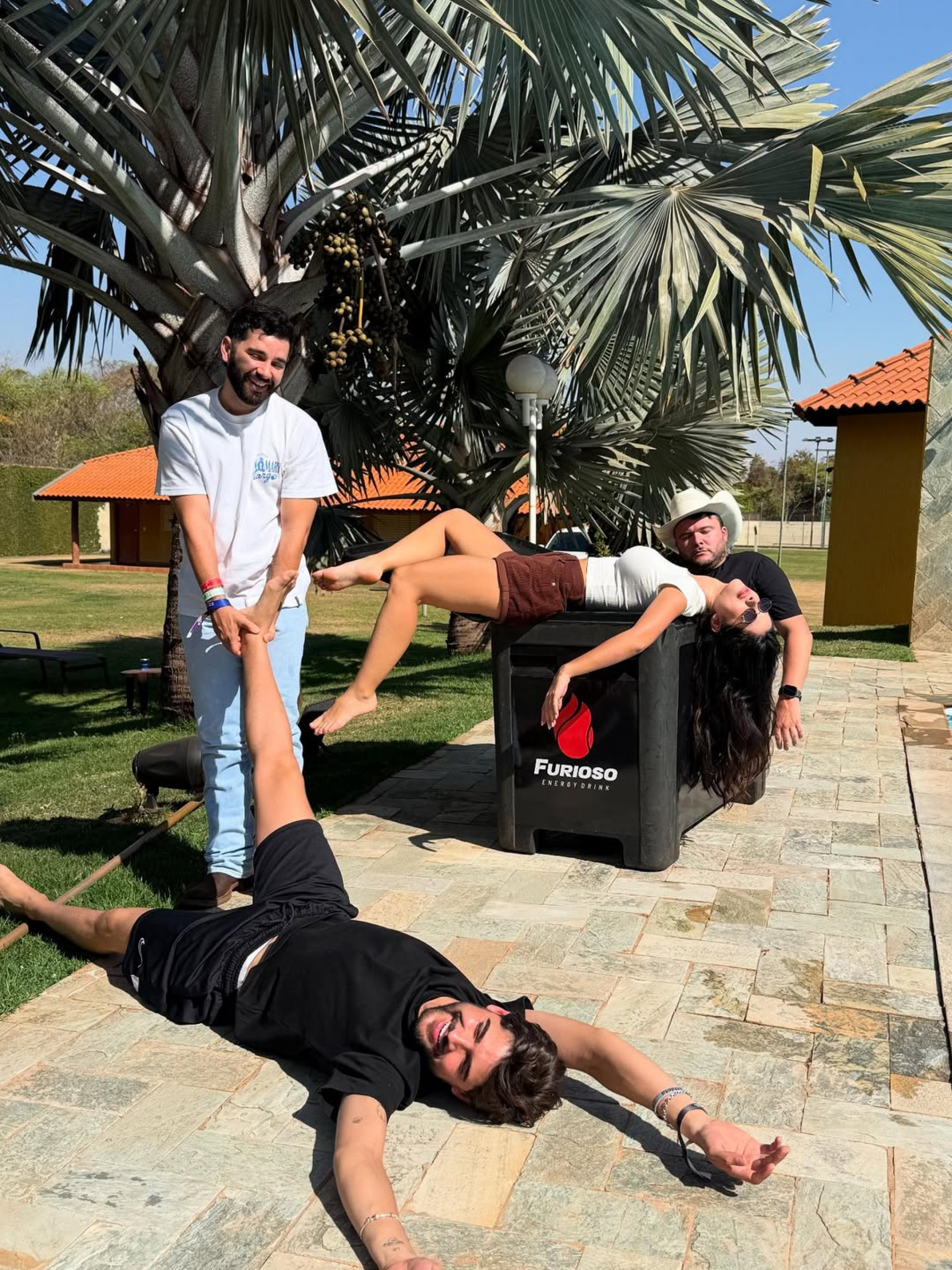 Ana Castela se divertiu com exaustão da equipe  - Reprodução/Instagram 