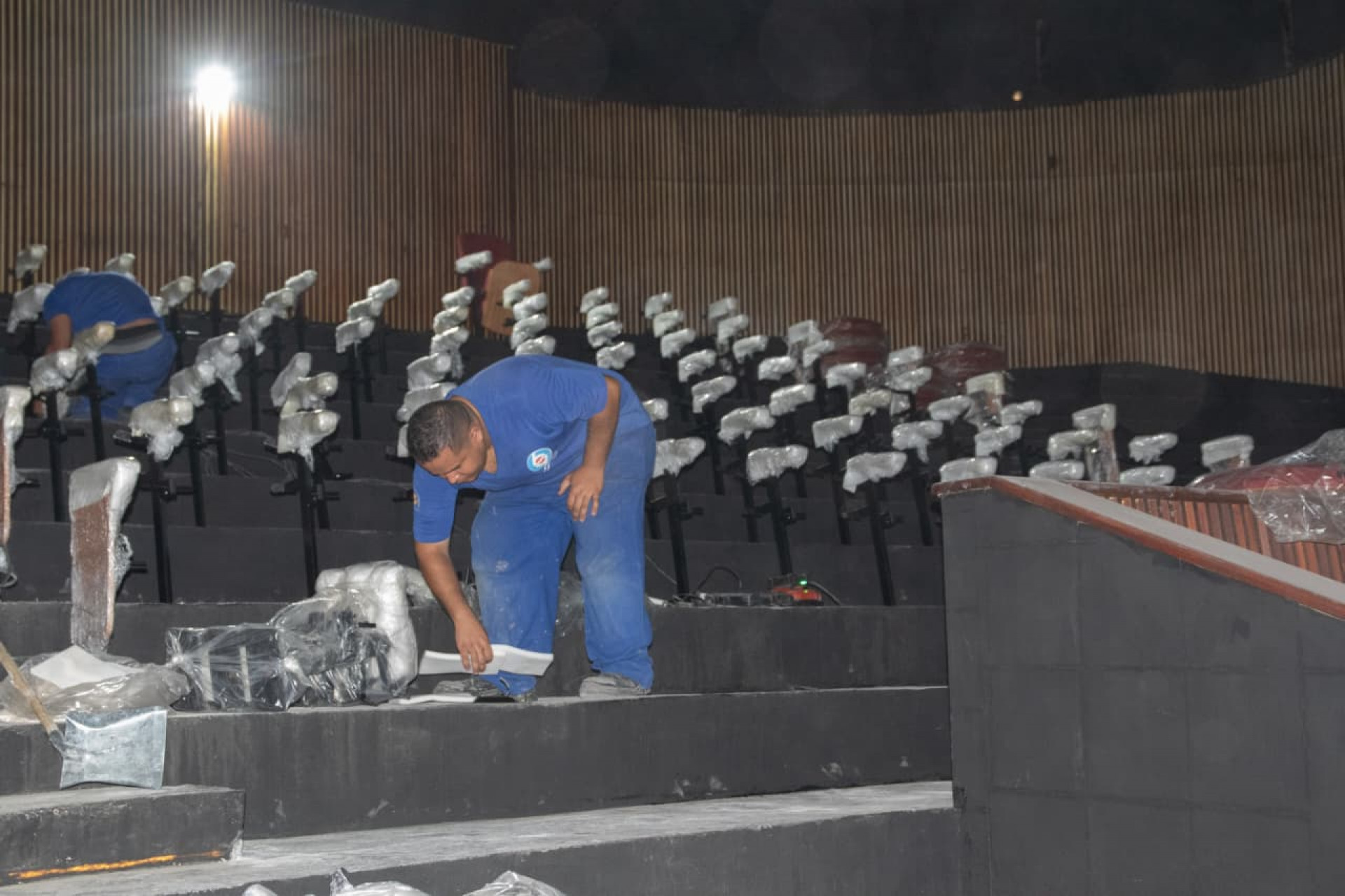 Ajustes finais estão sendo feitos no Teatro da Ilha - Érica Martin / Agência O Dia