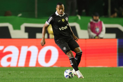 Marlon Freitas contagia Botafogo antes de vitória: 'Time está acostumado a vencer'