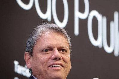 Tarcísio é alçado a presidenciável em festa de partido a uma semana de julgamento de Bolsonaro