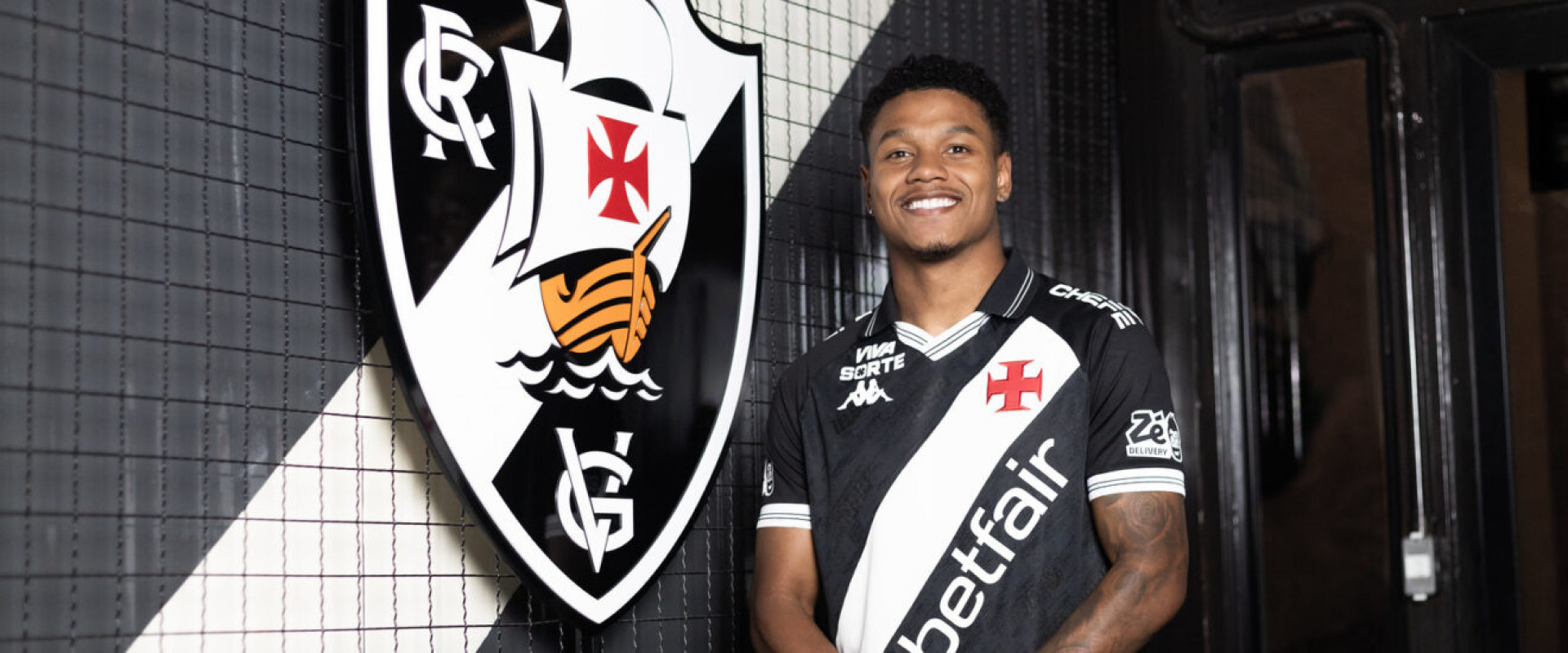 Matheus Fran&ccedil;a foi apresentado pelo Vasco - Matheus Lima/Vasco