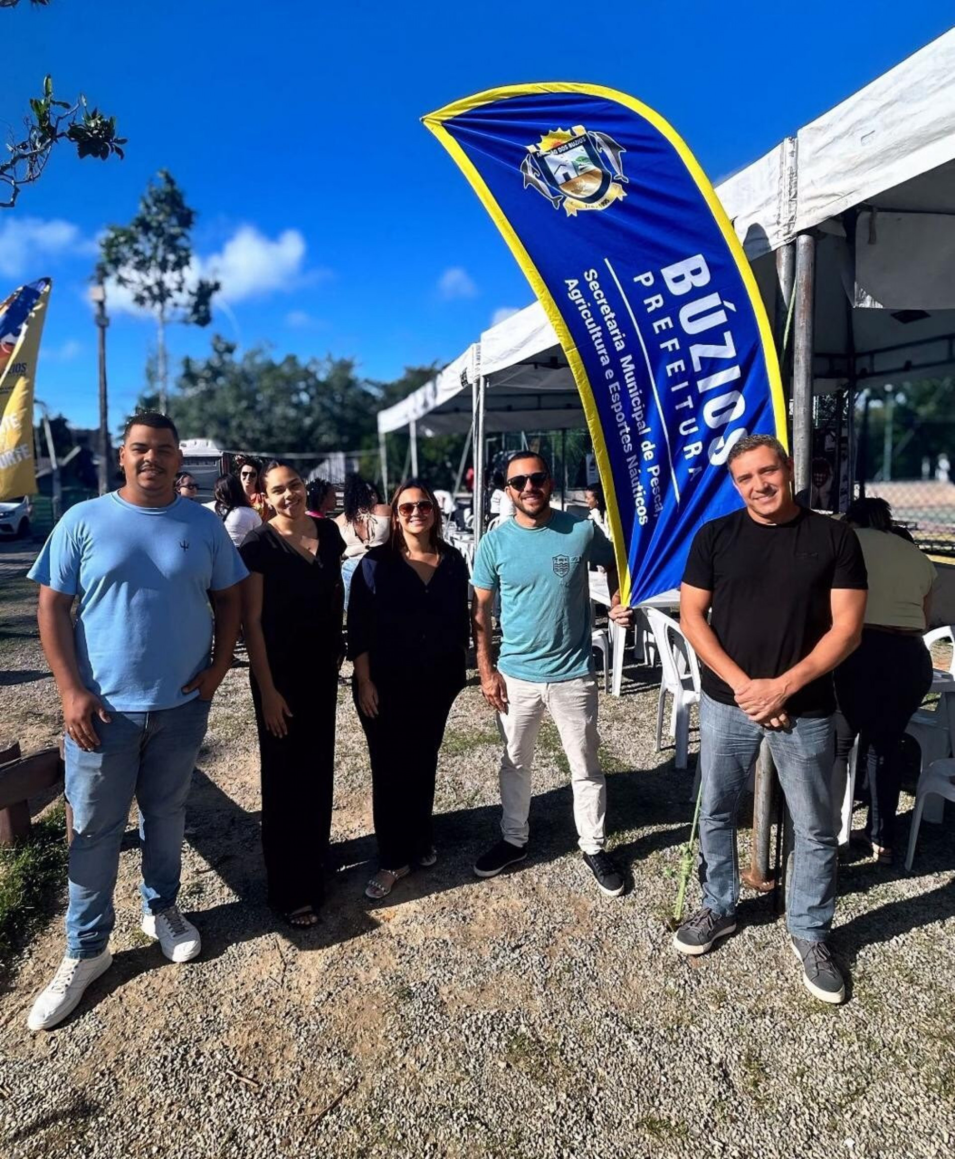 Cadastro de pescadores, marisqueiras e caiçaras - Ascom