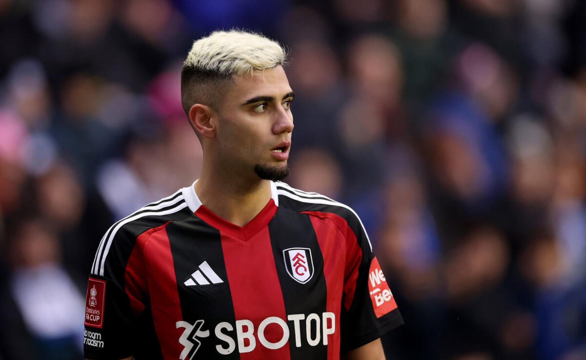 Palmeiras tenta anunciar Andreas Pereira como &#8216;presente de aniversário&#8217;