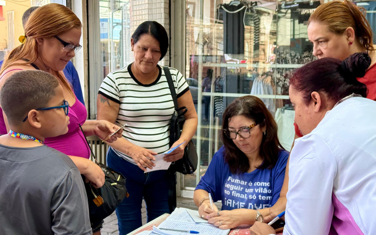 Verônica Maria explicou como funciona o Programa Municipal de Combate ao Tabagismo