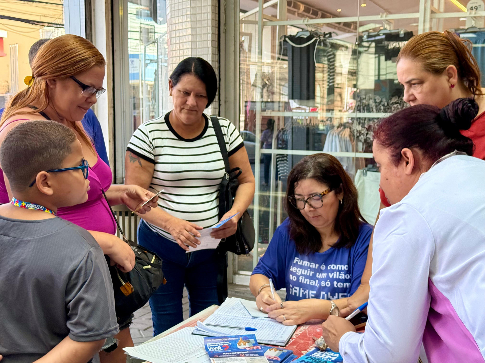 Ver&ocirc;nica Maria explicou como funciona o Programa Municipal de Combate ao Tabagismo - Roger Silva / PMBR
