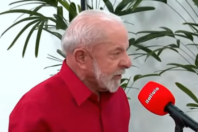 Lula detona governador de Minas: 'Figura caricata que tenta ser o que não é'