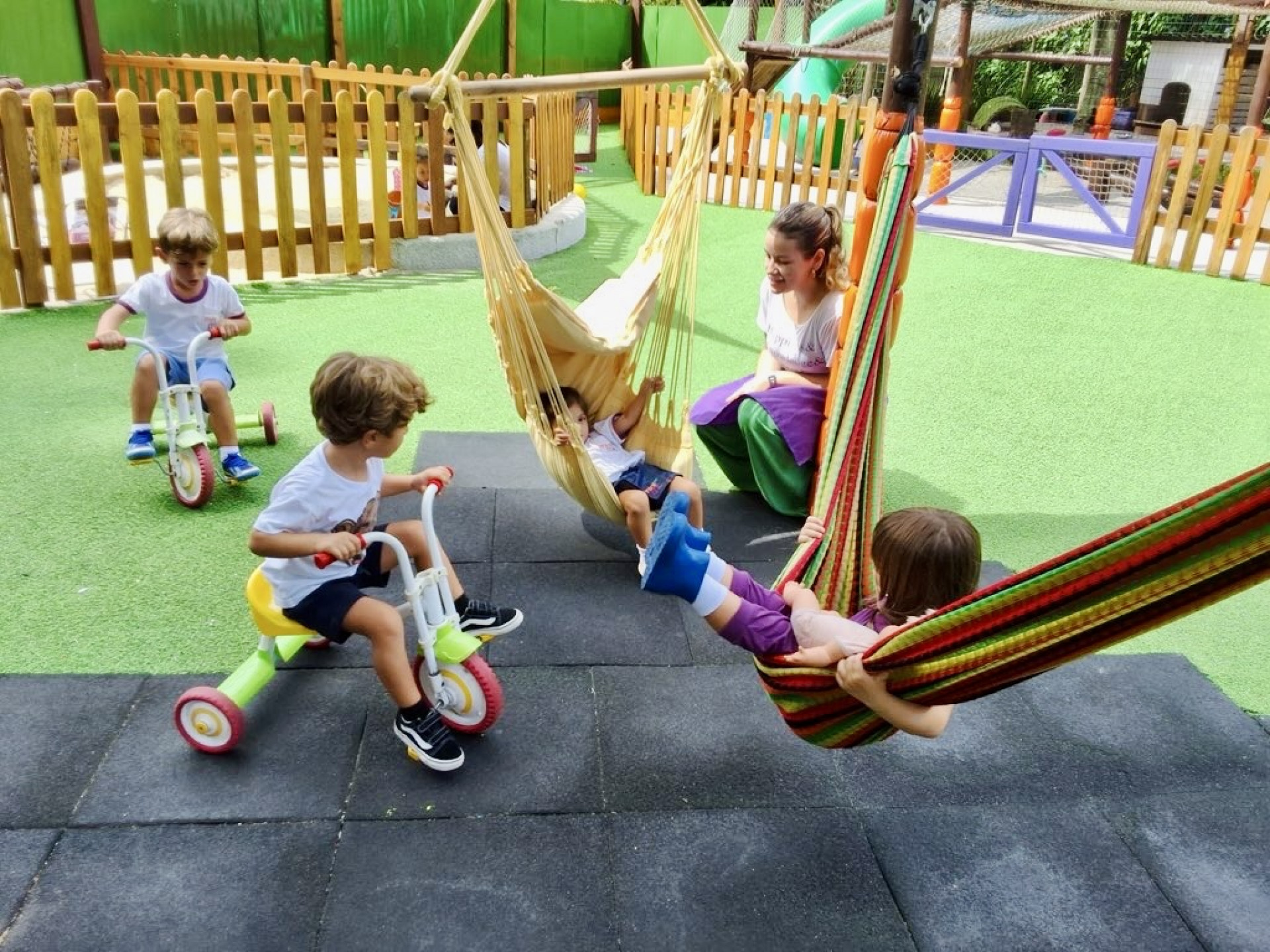 Na escola MiniMe Educação Infantil, prioriza-se as brincandeiras. Tela não entra - Divulgação