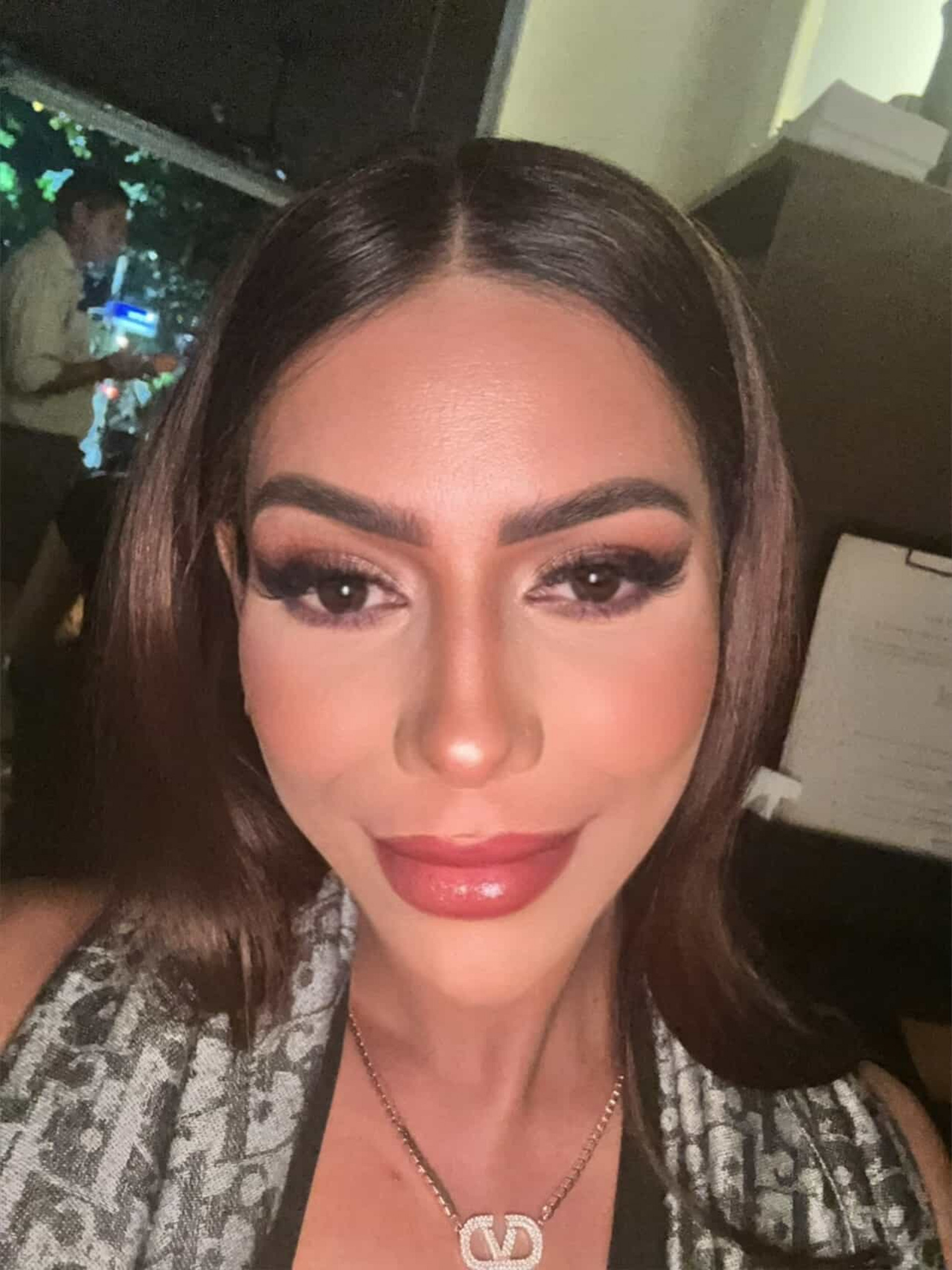 Cláudia Ribeiro, carioca de 31 anos, faz sucesso como sósia da cantora Anitta em uma plataforma de conteúdo adulto - Divulgação