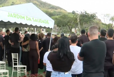 Homem baleado por PM após discussão em casa de show é enterrado na Zona Oeste