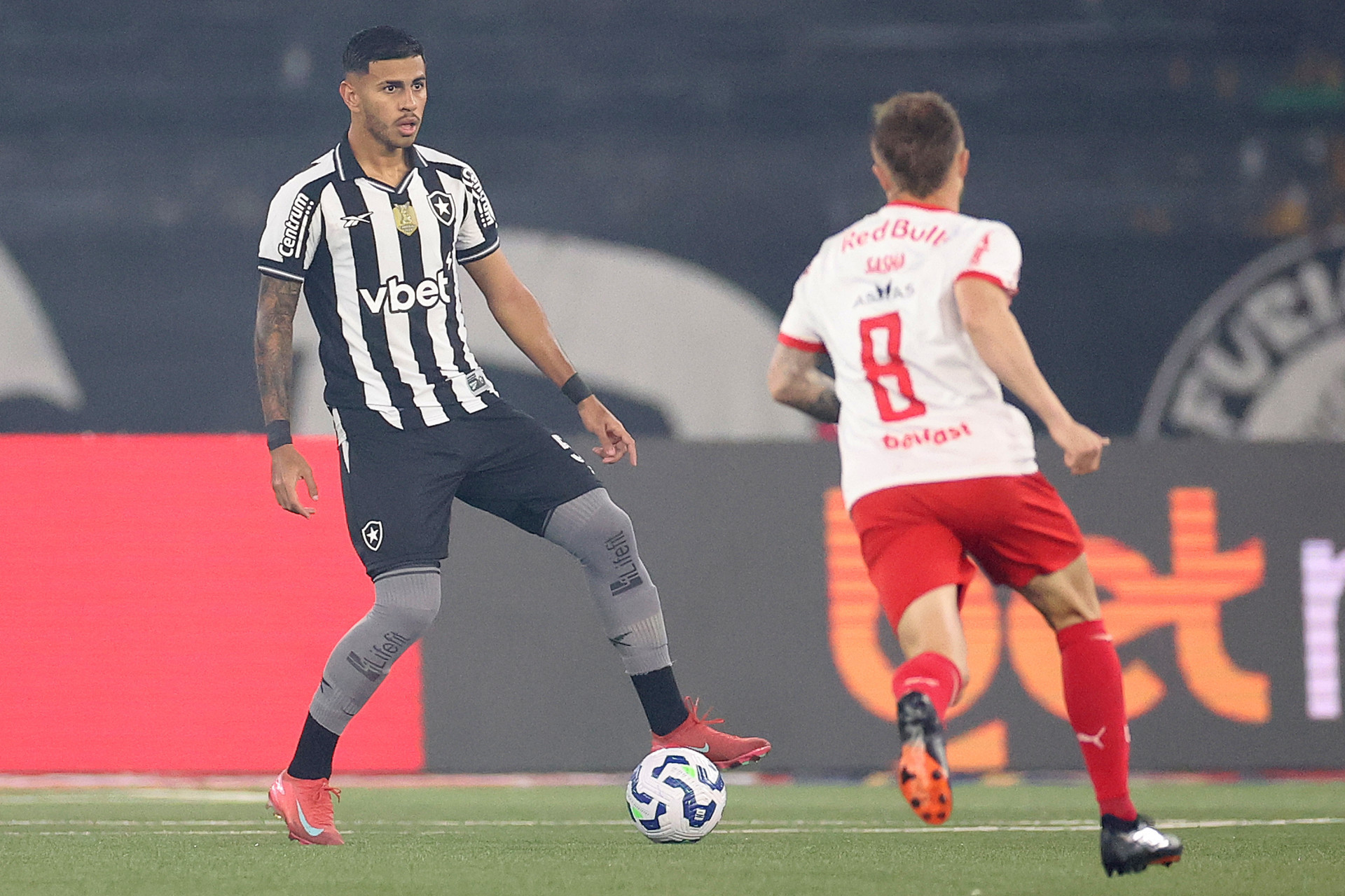 Botafogo enfrentou o Bragantino no Nilton Santos - Vitor_Silva