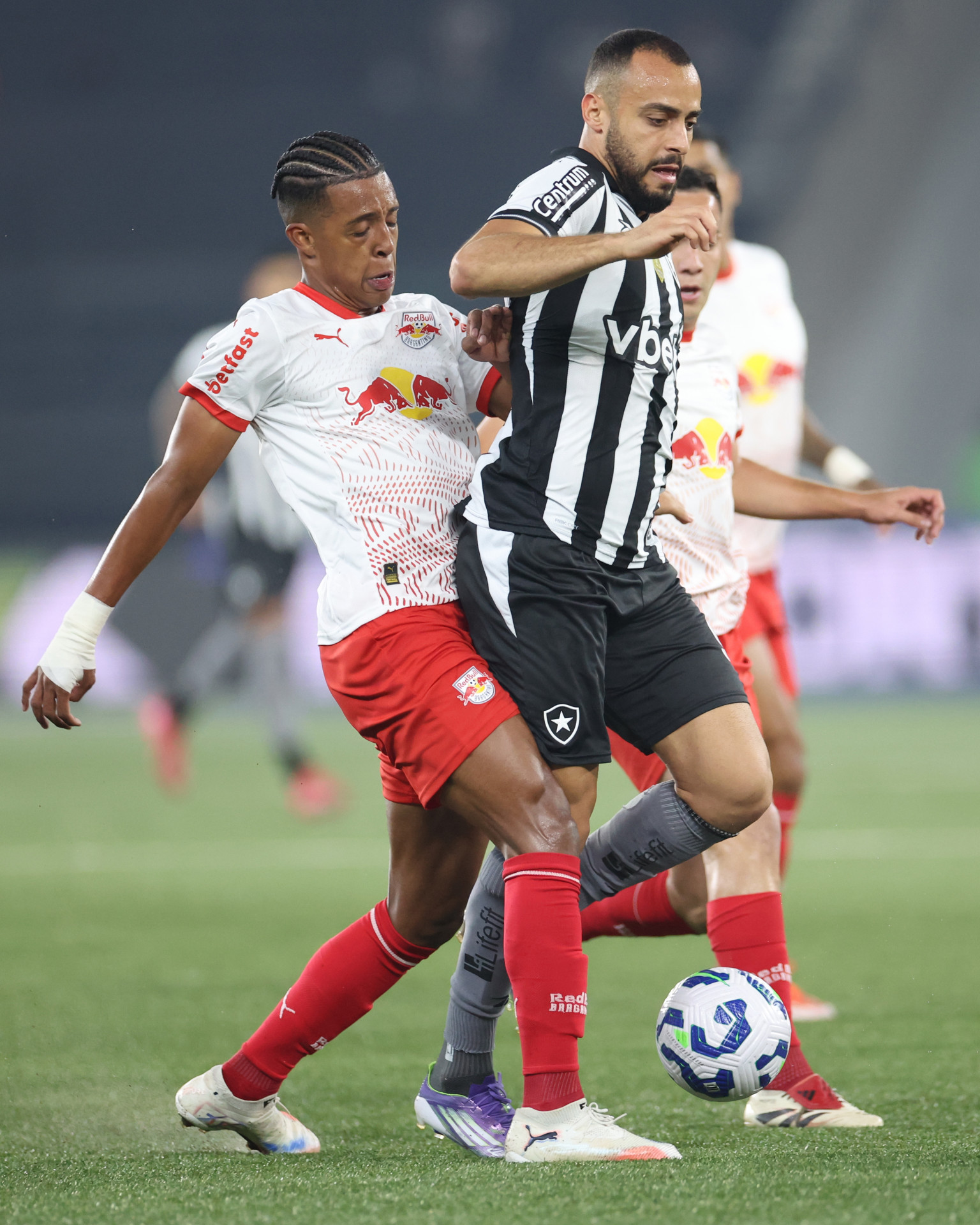 Cabral.  Botafogo x Red Bull Bragantino pelo Campeonato Brasileiro no Estadio Nilton Santos. 30 de Agosto de 2025, Rio de Janeiro, RJ, Brasil. Foto: Vitor Silva/Botafogo. 
Imagem protegida pela Lei do Direito Autoral Nº 9.610, DE 19 DE FEVEREIRO DE 1998. Sendo proibido qualquer uso comercial, remunerado e manipulacao/alteracao da obra.
 - Vitor_Silva