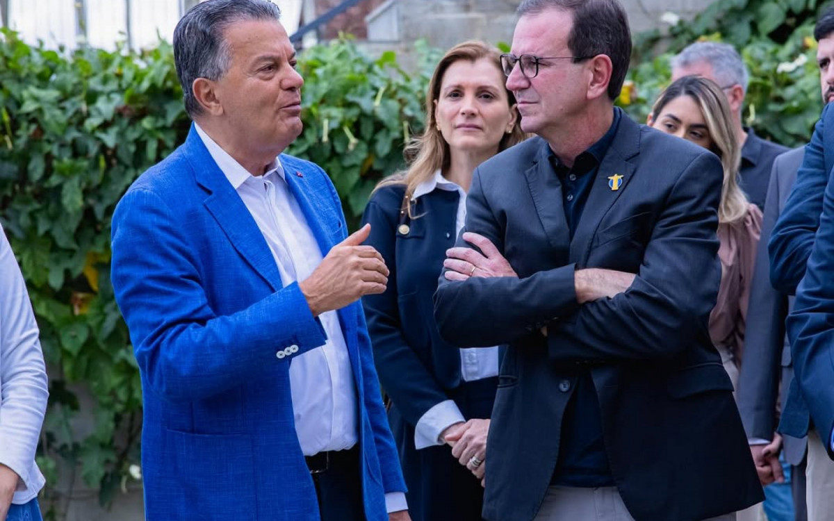 Eduardo Paes ao lado de Ronaldo Cezar Coelho, idealizador do Museu Vassouras