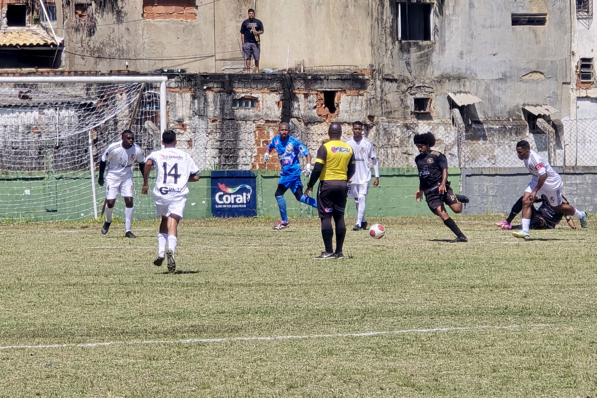 Torcida lotou as arquibancadas do Expedicion&aacute;rio para acompanhar as decis&otilde;es do futebol amador - Foto: Ana Chaffin