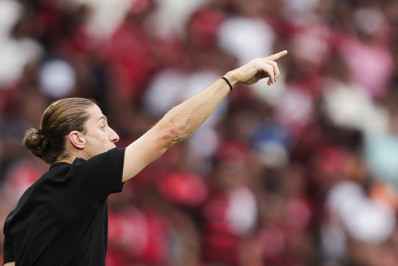 Filipe Luís analisa empate do Flamengo com o Grêmio e destaca: 'Merecíamos vencer'