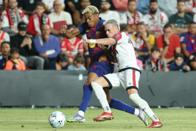 Barcelona faz jogo ruim e empata com o Rayo Vallecano no Espanhol