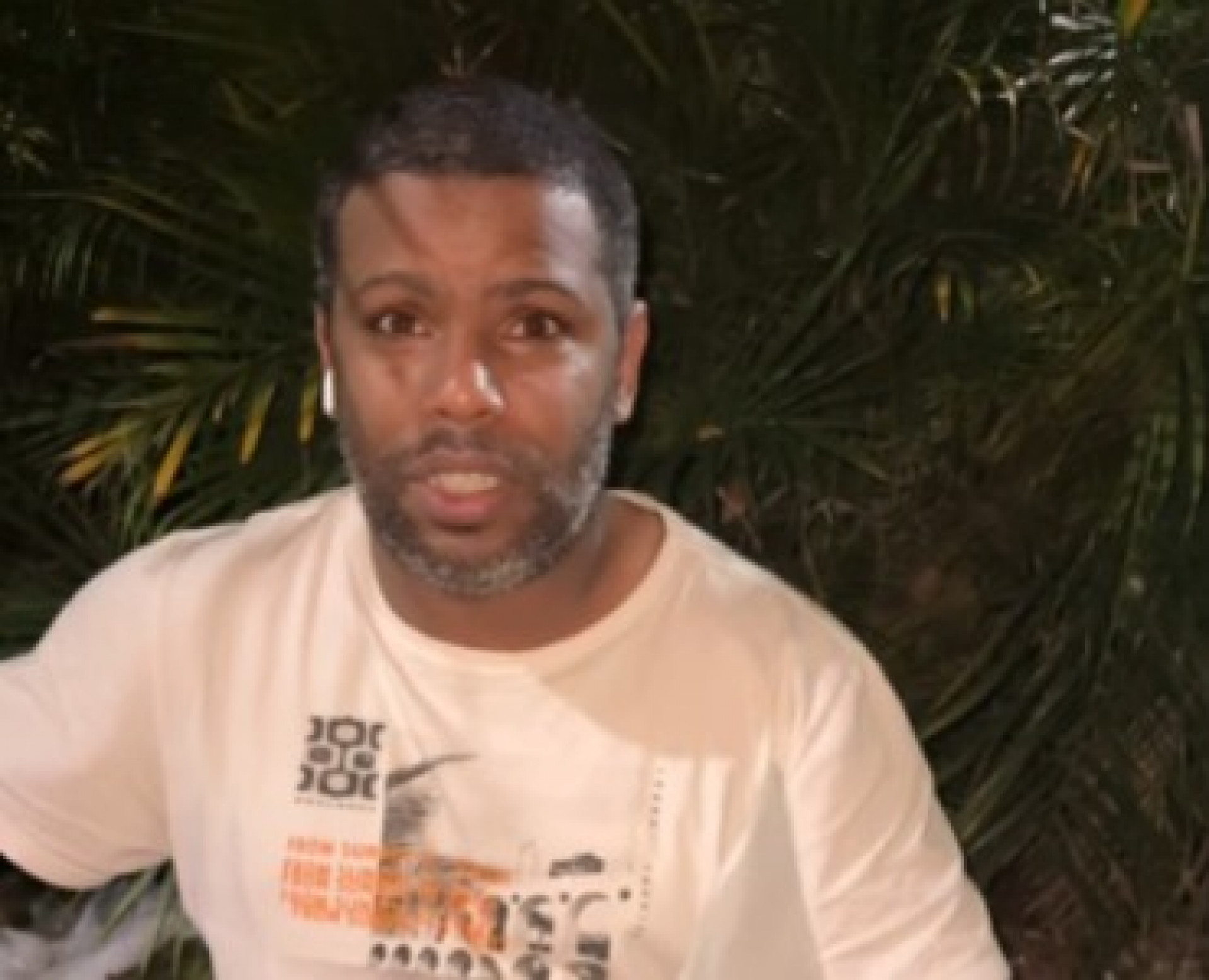 Valério Júnior se recupera após ter sido baleado na perna na Taquara - Reprodução / Redes Sociais