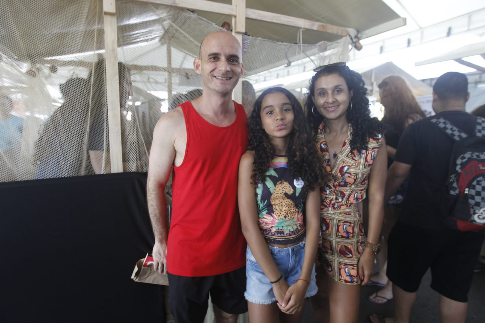 Wilmara Braz com a filha, Mel Flor, de 11 anos, e o marido Rodolfo Silveira - Reginaldo Pimenta / Agência O Dia