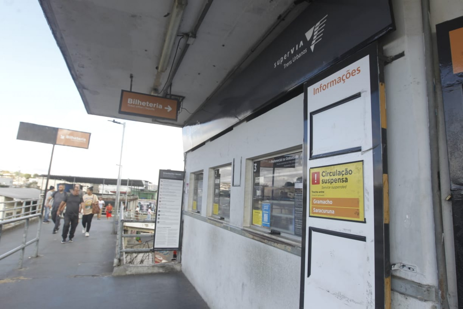 Furto de cabos impactou no funcionamento de trens na estação de Gramacho - Reginaldo Pimenta/Agência O DIA