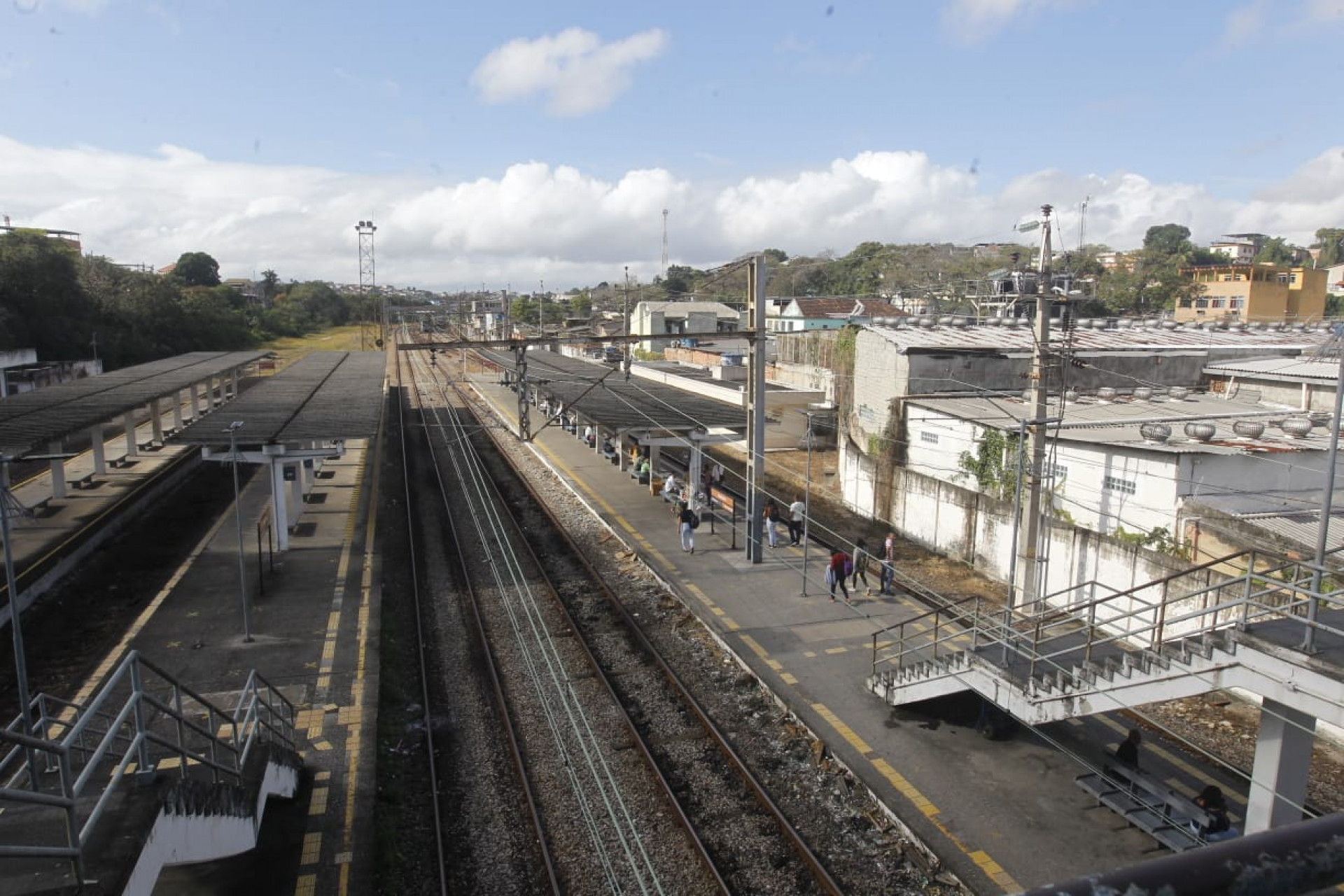 Furto de cabos impactou no funcionamento de trens na estação de Gramacho - Reginaldo Pimenta/Agência O DIA