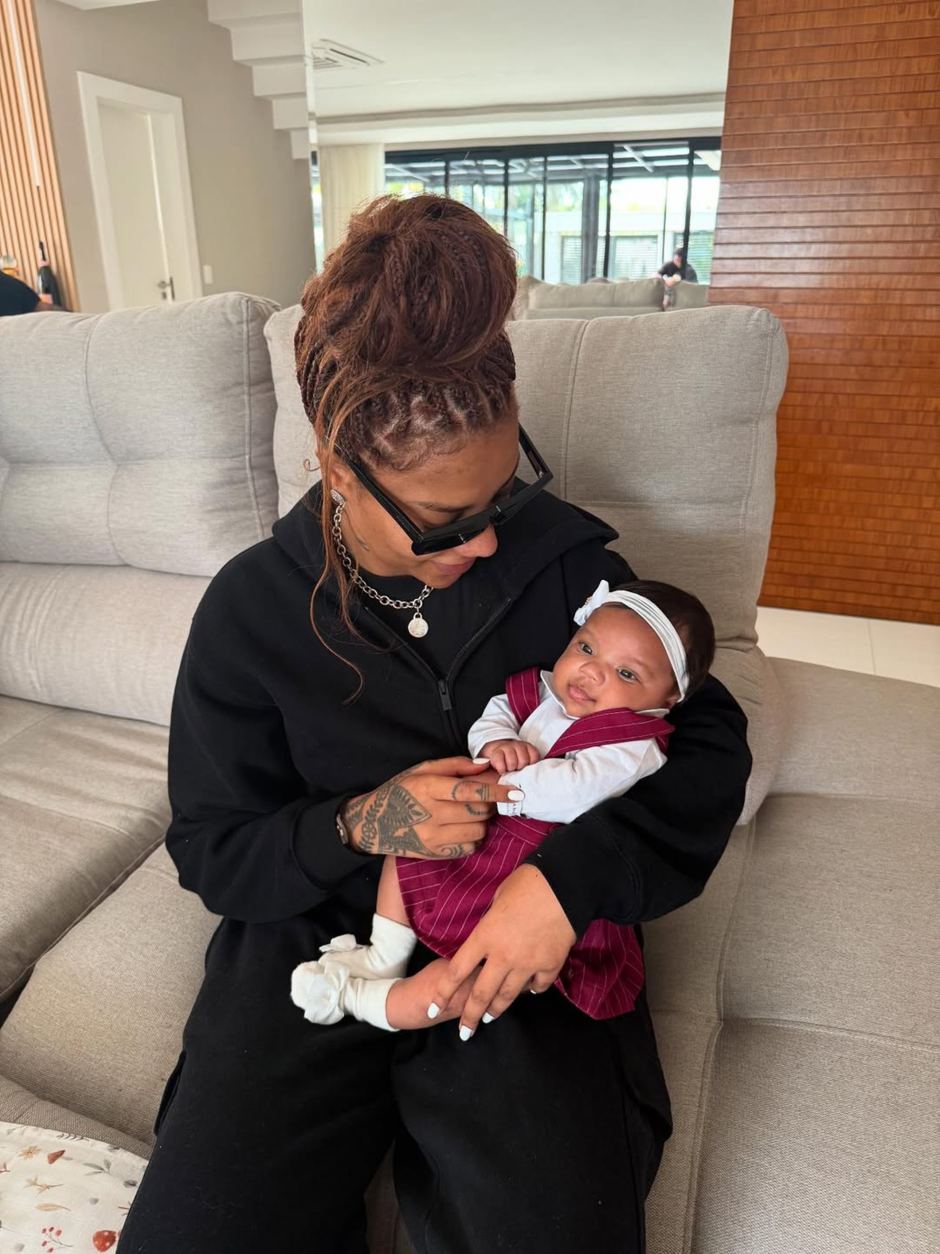 Ludmilla e a filha Zuri - Reprodução / Instagram