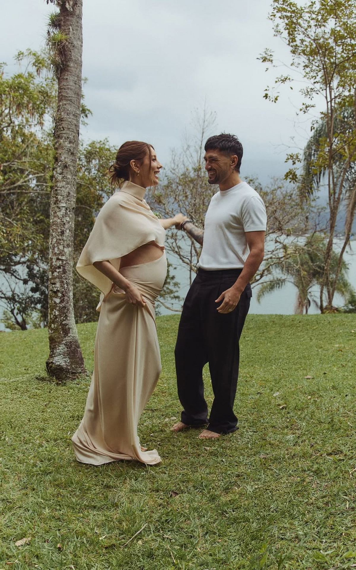 Arrascaeta e Camila Bastiani esperam o primeiro filho - Reprodução/Instagram