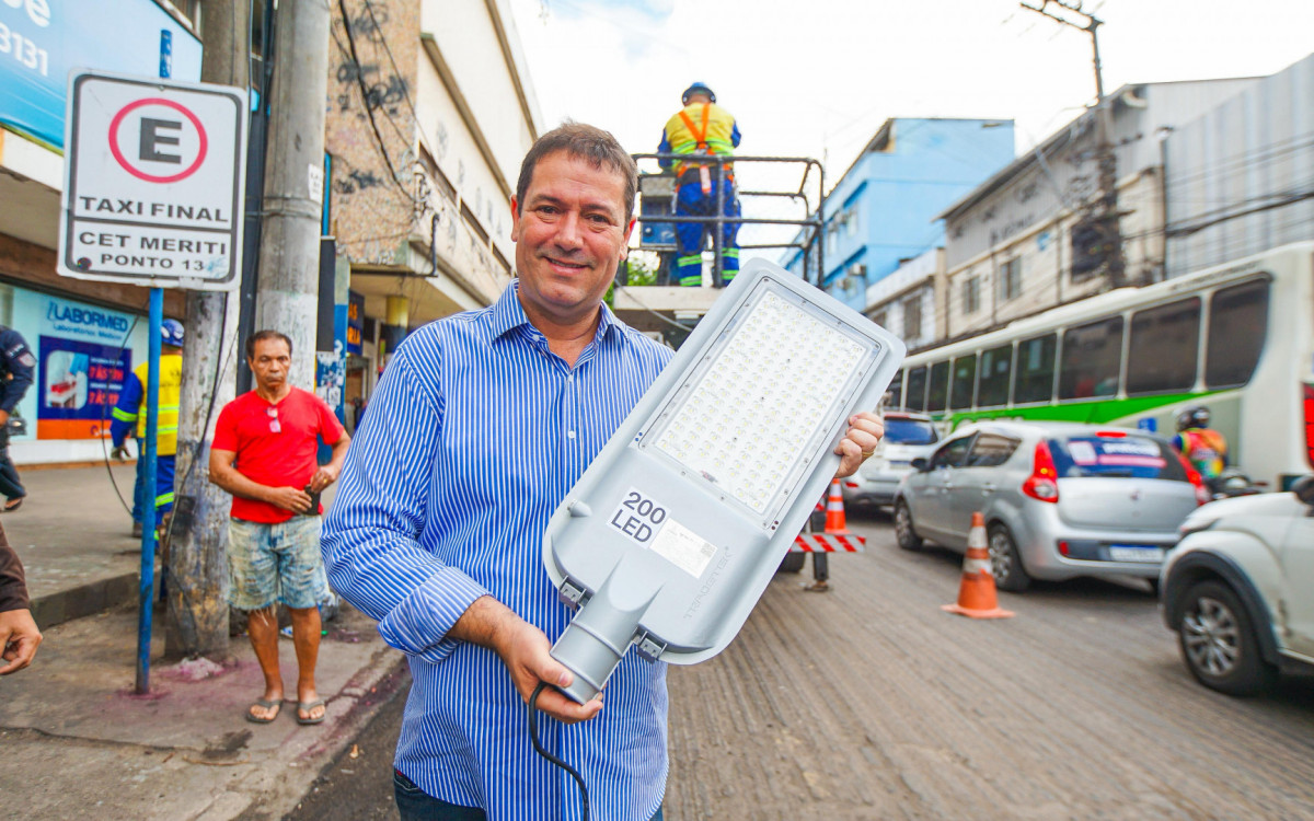 Prefeito Léo Vieira destacou que as obras de revitalização representam mais um passo da transformação na cidade