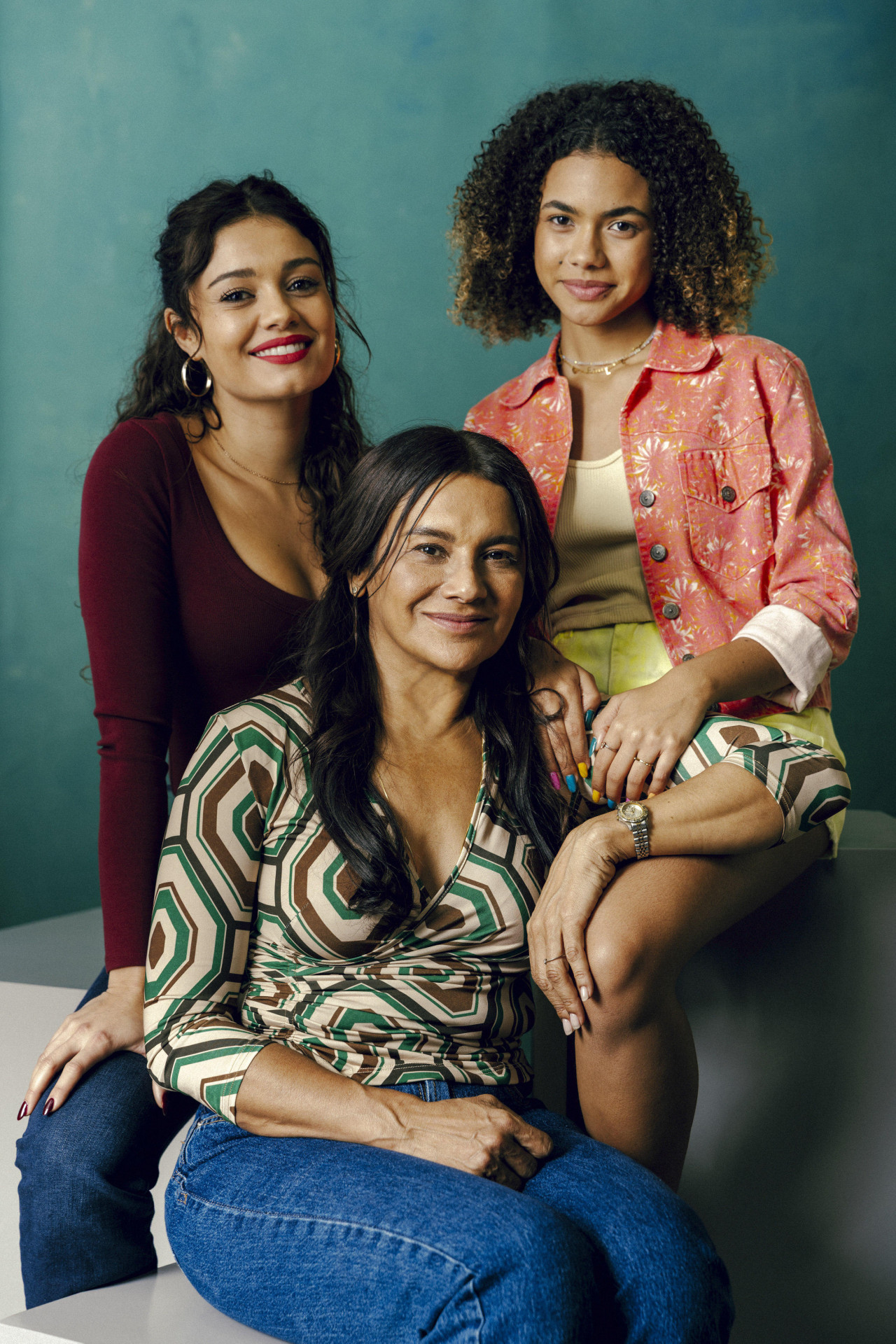 Gerluce (Sophie Charlotte), Lígia (Dira Paes) e Joélly (Alana Cabral) - Globo/ Victor Pollak