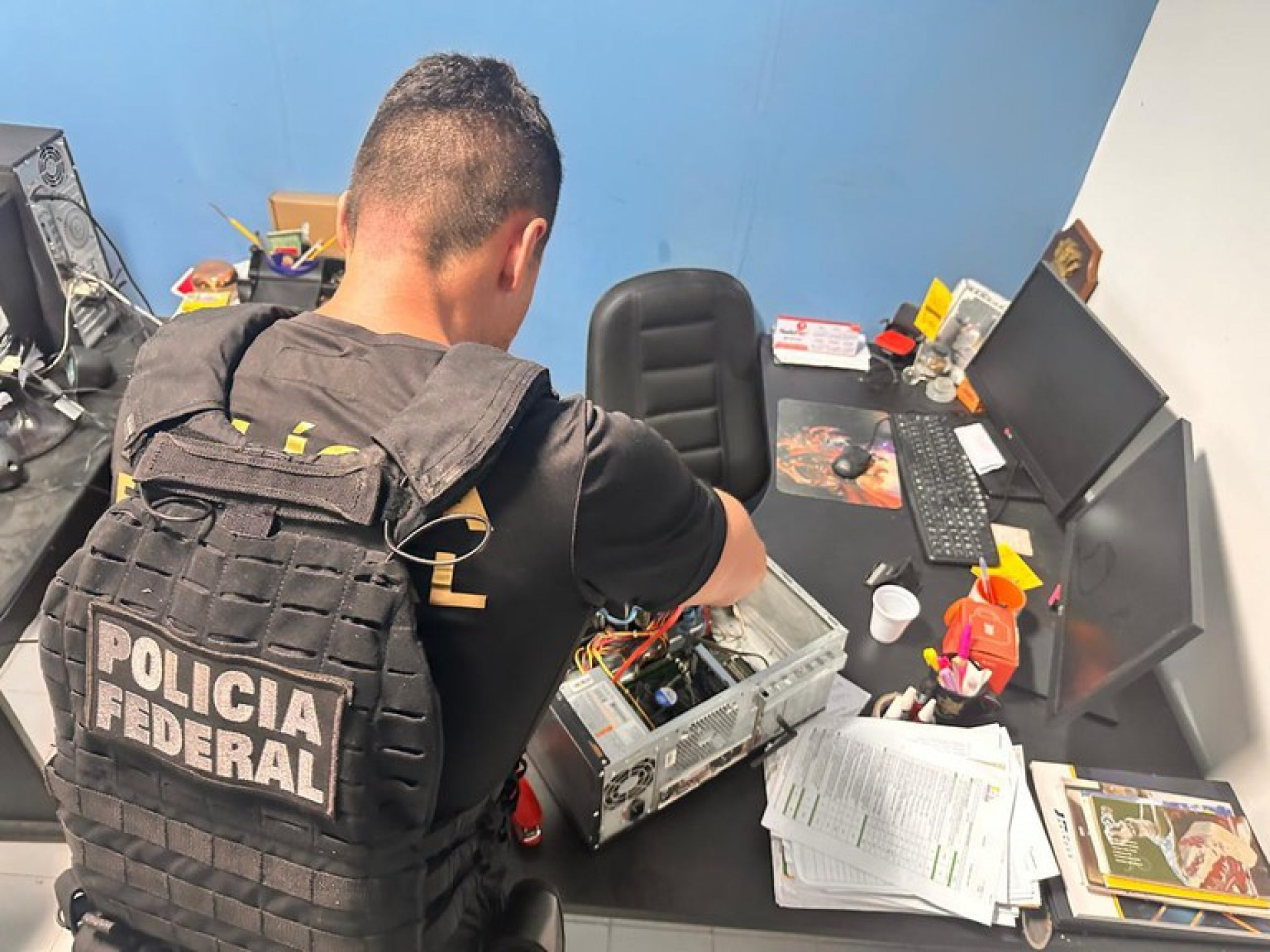 A Polícia Federal deflagou a operação nesta terça-feira - Divulgação/PF