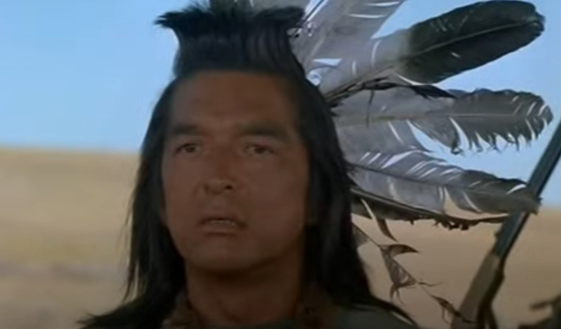 Graham Greene participou do filme 'Dança com Lobos', de 1990 - Reprodução / YouTube