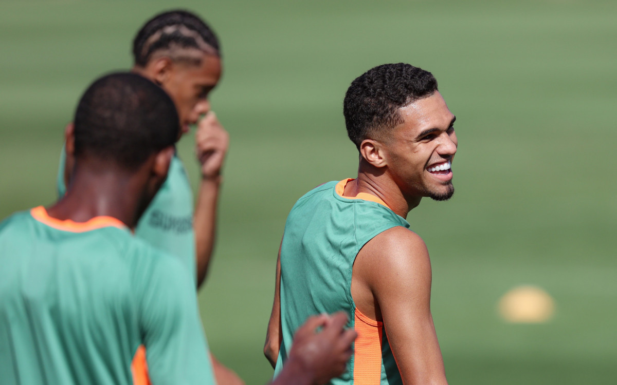 Riquelme Felipe em treino do Fluminense