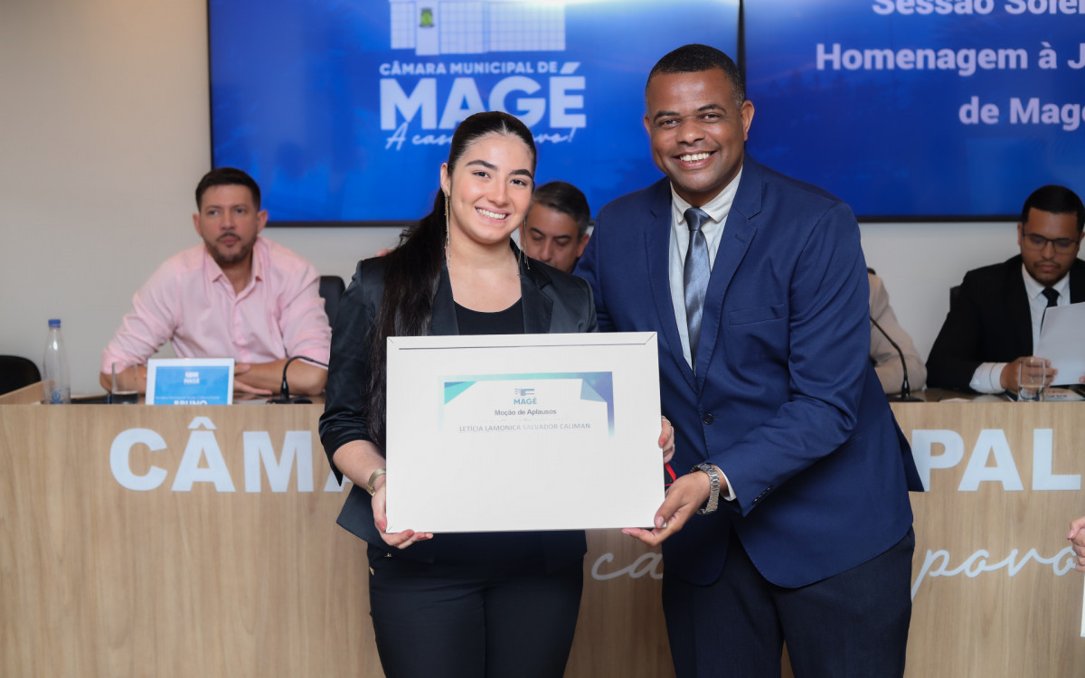 Juventude mageense &eacute; homenageada em sess&atilde;o com Mo&ccedil;&atilde;o de Aplausos - Divulga&ccedil;&atilde;o