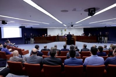 Veja os principais pontos do segundo dia do julgamento de Bolsonaro e outros sete réus