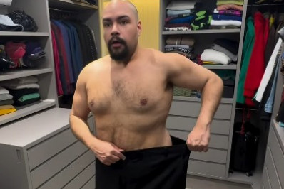 Tiago Abravanel mostra mudança no corpo após emagrecimento: 'Roupas estão muito mais largas' 