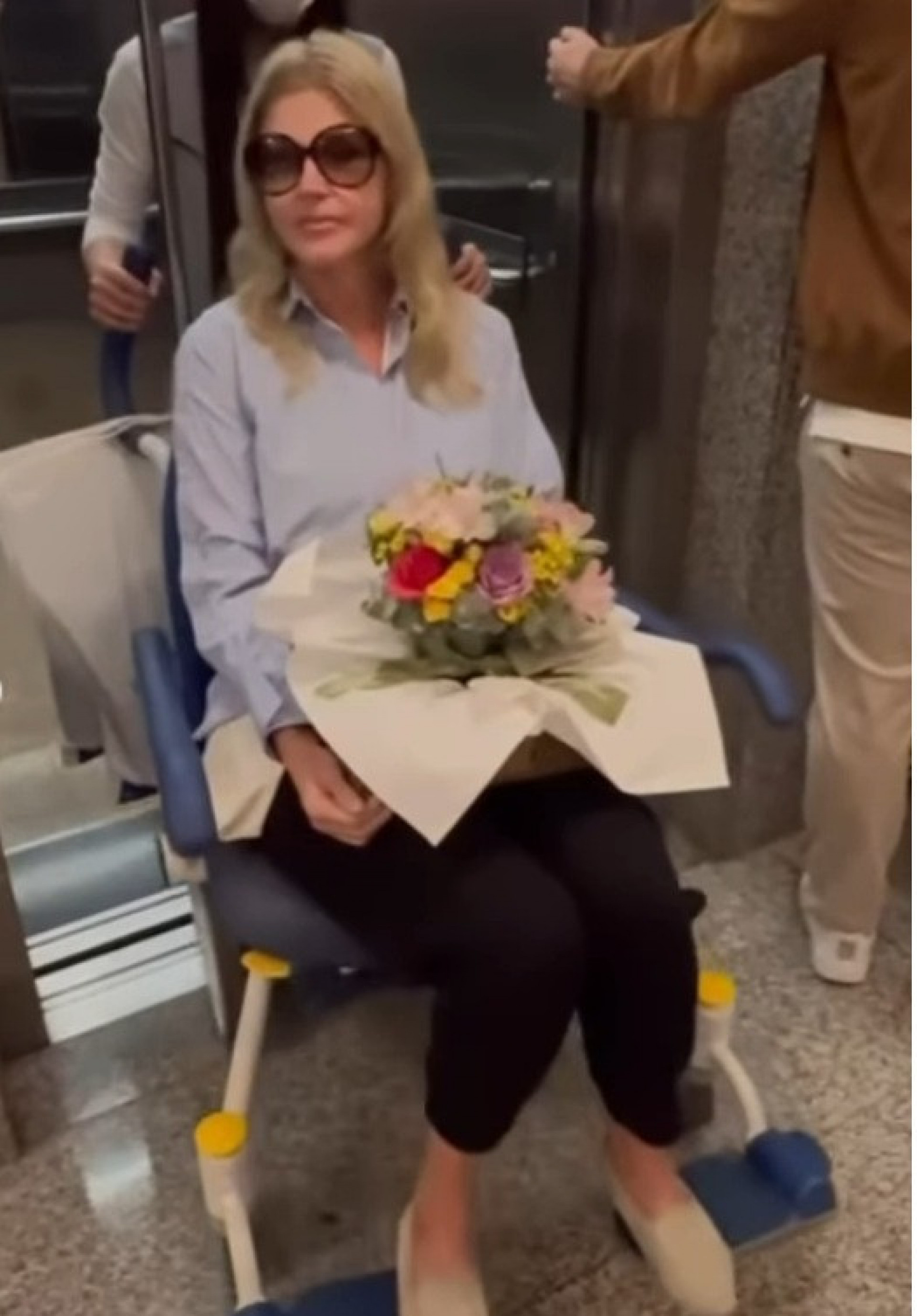 Val Marchiori deixa o hospital - Reprodução de vídeo