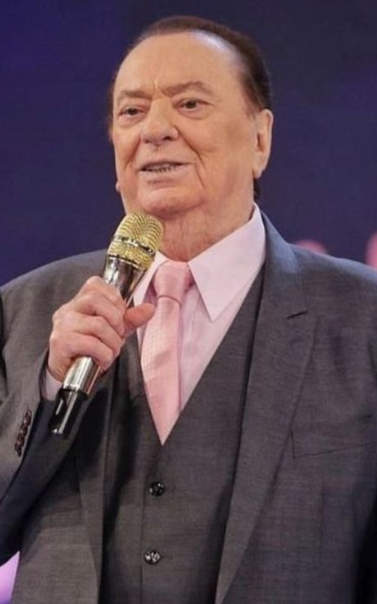 Raul Gil segue est&aacute;vel, informa filho do comunicador - Reprodu&ccedil;&atilde;o / X