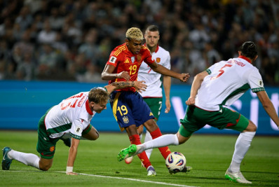 Espanha vence com brilho de Yamal, e Alemanha perde em estreia nas Eliminatórias