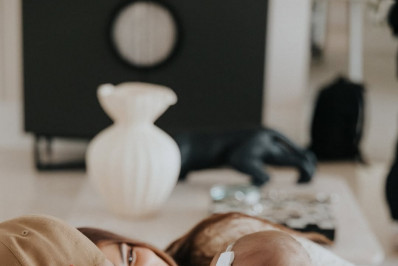 Serena, filha de Luan Santana, surge em novos cliques publicados por Jade Magalhães