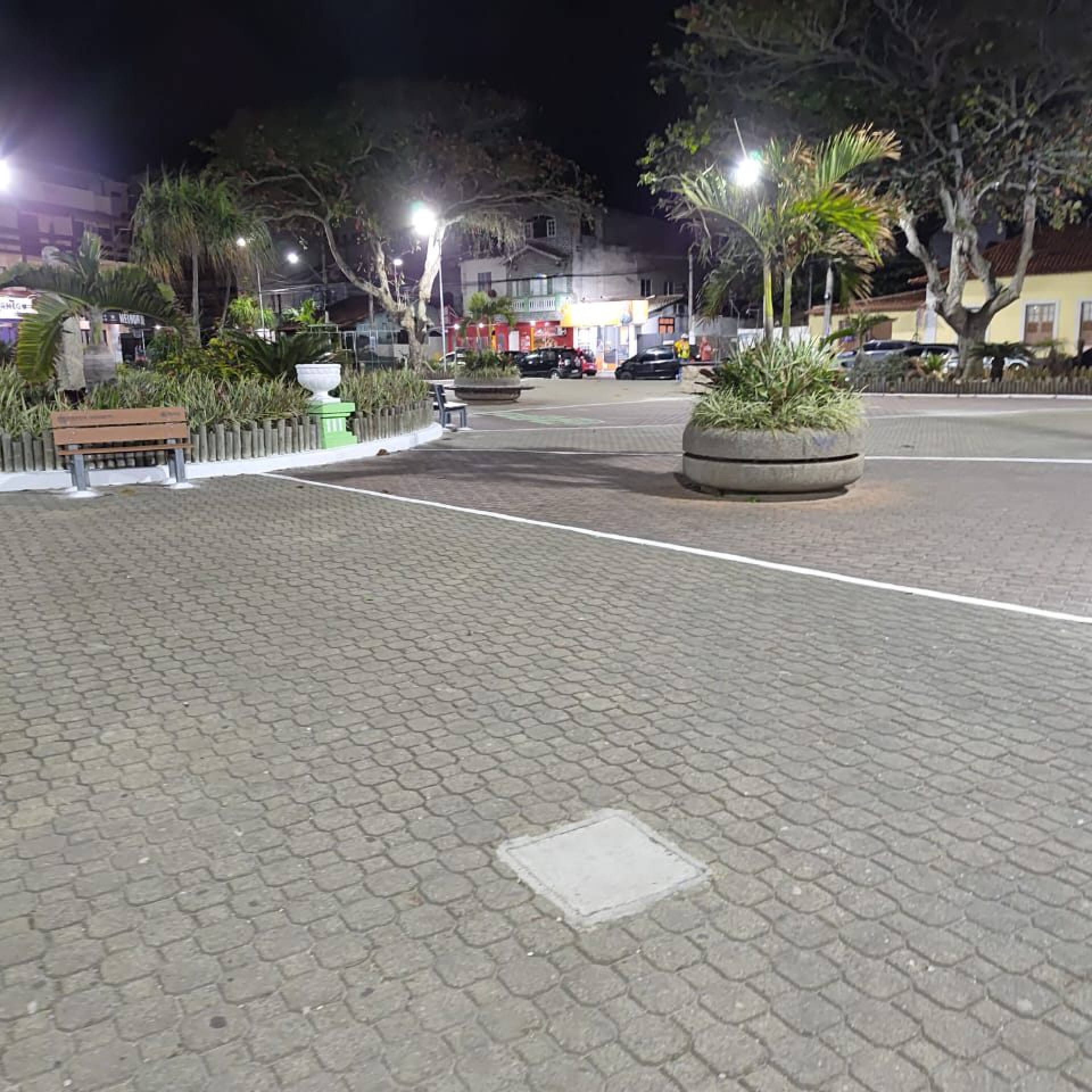 Praça Oscar de Macedo Soares foi totalmente revitalizada - Divulgação