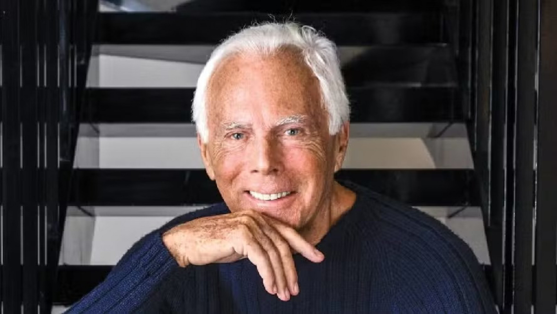 O estilista italiano Giorgio Armani morreu nesta quinta-feira - Divulgação