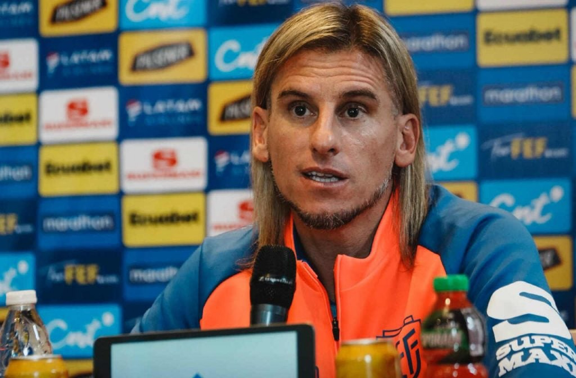 Treinador do Equador culpa Inter por baixo rendimento de Enner Valencia