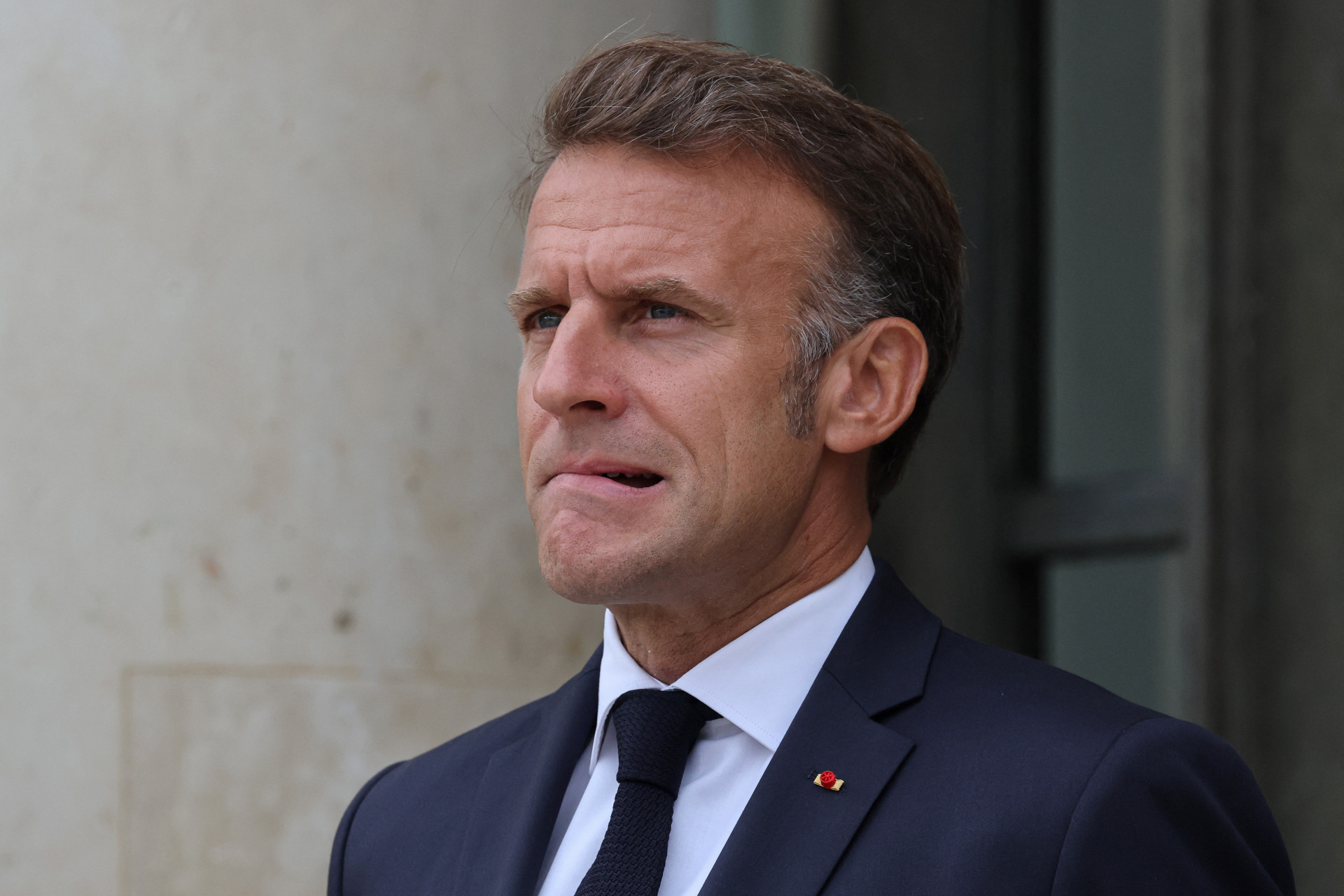 Macron diz que França 'nunca considerou' envio militar ao Estreito de Ormuz