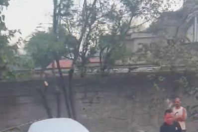 Homem é encontrado morto dentro de carro às margens da Avenida Brasil, em Bangu